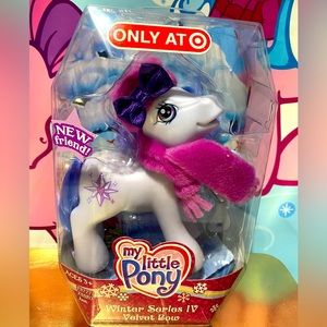 MY LITTLE PONY NWT VTG 2005 WINTER SERIES IV VELVET BOW TARGET EXCLUSIVE…